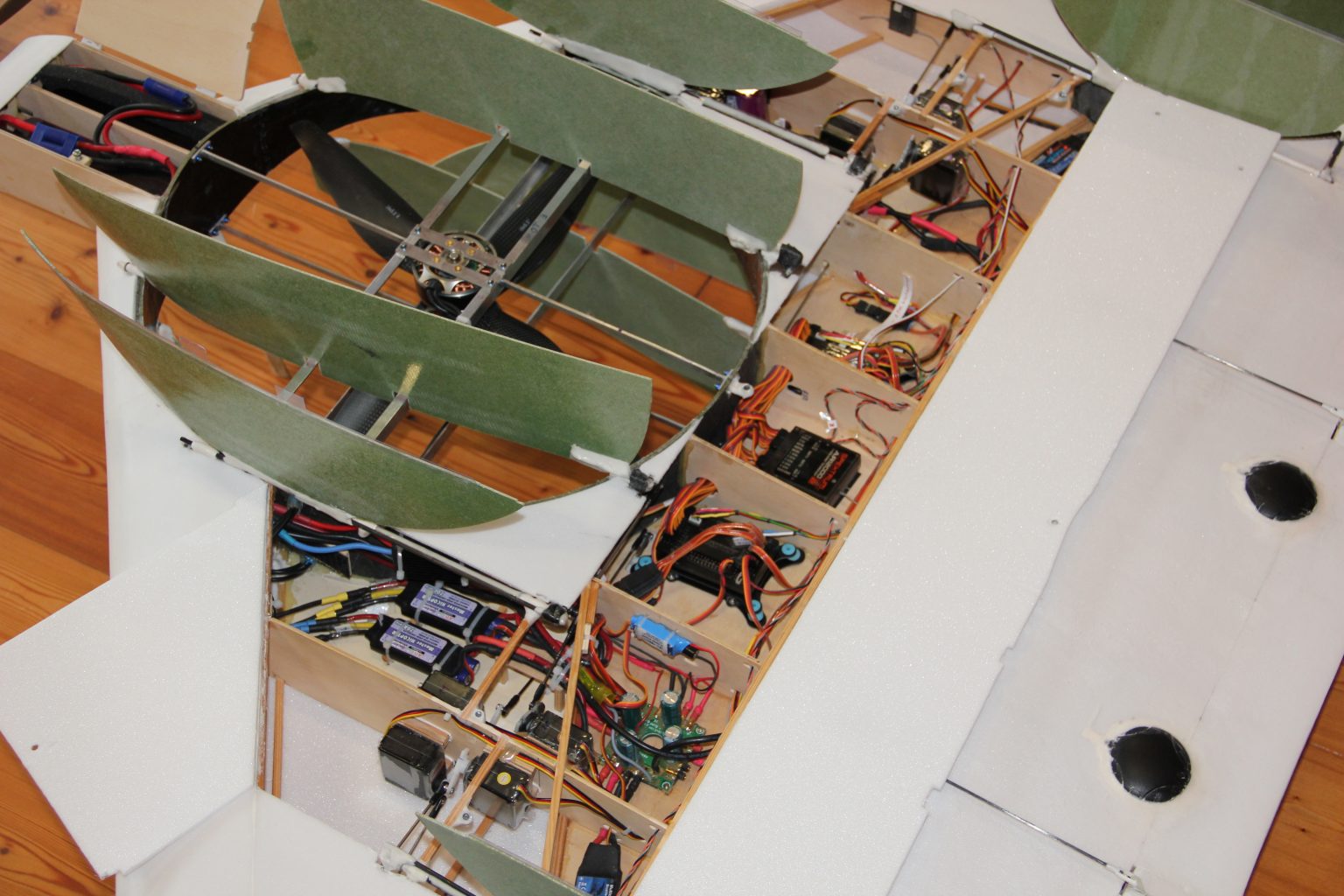 electronics of the delta VTOL aircraft, lift fan, receiver, flight controller